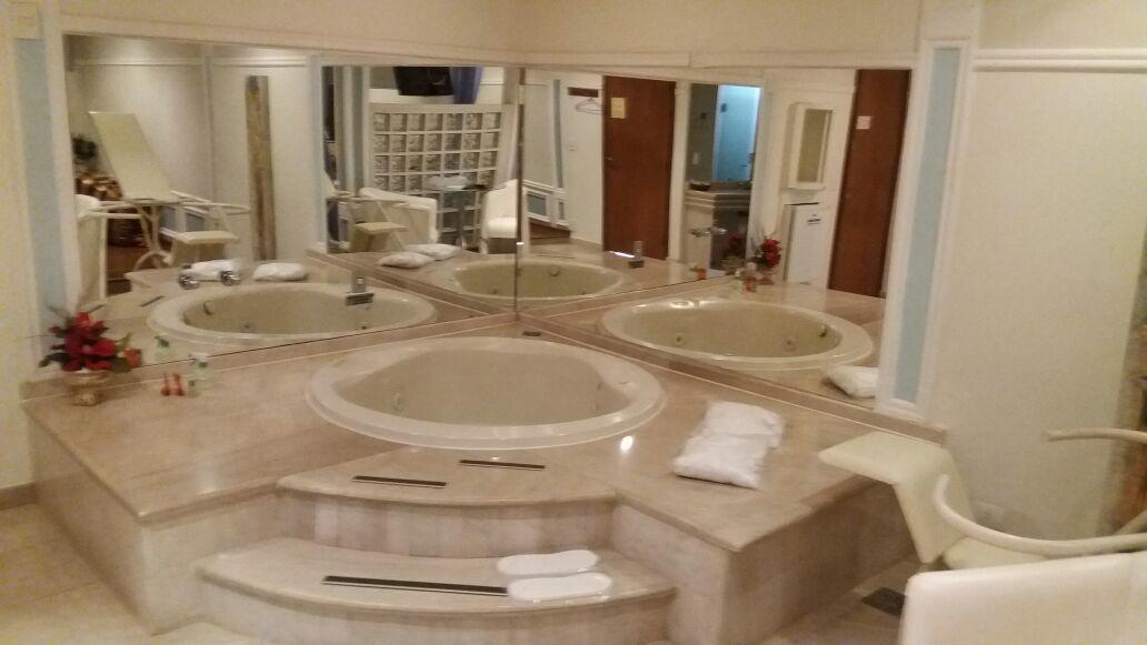 Heru's Hotel del amor *